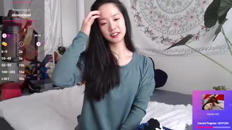 Snapshot of marissapeach chatting on 02/14/26, 02:14 MarissaPeach online show from 02/14/26, 02:14