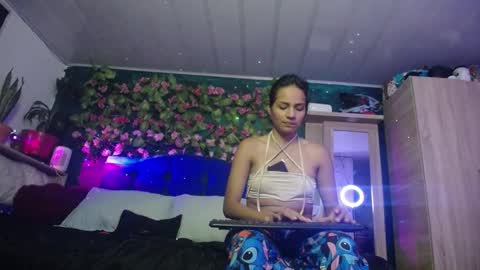 Maritza Ferrer -Samara Beltran online show from 01/22/25, 03:09