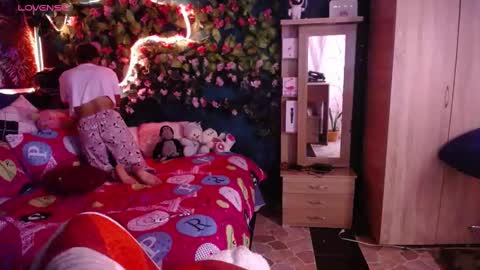 Maritza Ferrer -Samara Beltran online show from 02/16/25, 08:00