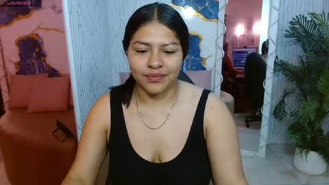 Snapshot of marivelle_tay chatting on 05/13/26, 11:29 MARI online show from 05/13/26, 11:29