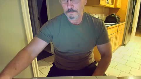 Snapshot of mark48130 chatting on 02/28/25, 12:54 Mark online show from 02/28/25, 12:54