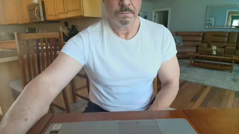 Snapshot of mark48130 chatting on 03/09/25, 07:26 Mark online show from 03/09/25, 07:26