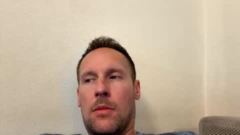 Mark online show from 05/05/26, 05:32