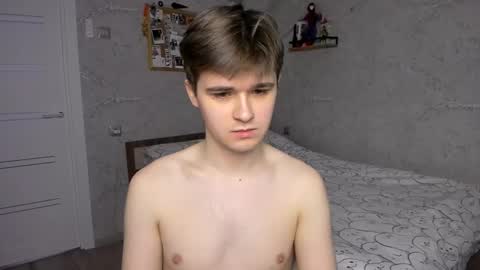 Snapshot of mark_bearcub chatting on 02/15/25, 05:51 Mark online show from 02/15/25, 05:51