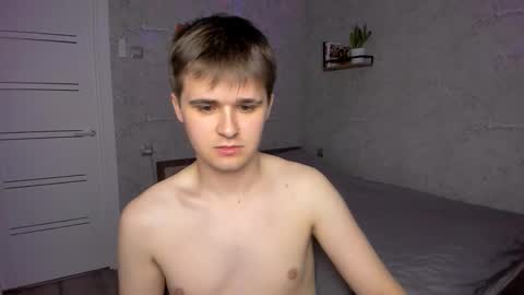 Snapshot of mark_bearcub chatting on 09/16/25, 02:12 Mark online show from 09/16/25, 02:12