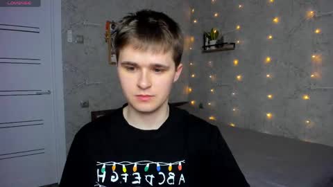 Snapshot of mark_bearcub chatting on 05/14/26, 02:51 Mark online show from 05/14/26, 02:51