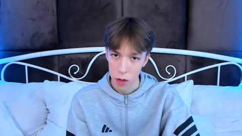 Mark online show from 11/09/25, 10:46