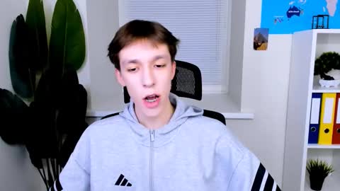 Mark online show from 12/05/25, 03:52