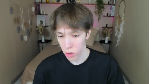 Mark online show from 05/03/26, 10:43