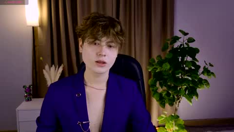 mark_ian_ online show from 04/25/26, 02:14