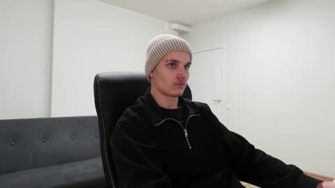 Snapshot of mark_karson chatting on 01/10/26, 07:48 MARK KARSON online show from 01/10/26, 07:48