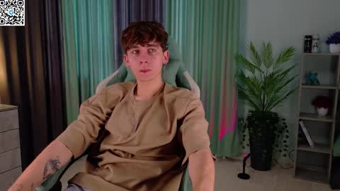 Mark online show from 10/05/25, 05:17