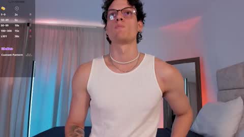 Snapshot of mark_thonson chatting on 11/10/25, 05:12 troy online show from 11/10/25, 05:12