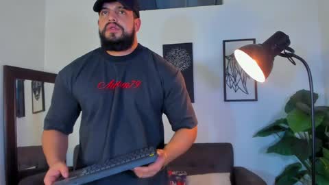mark_x23 online show from 06/09/26, 04:13