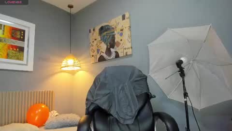 markbowie online show from 06/10/26, 07:57