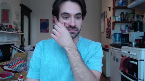 Snapshot of marke97 chatting on 12/16/24, 01:43 Mark online show from 12/16/24, 01:43