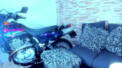 Snapshot of marko_toro__ chatting on 01/12/25, 11:26 Sebastian online show from 01/12/25, 11:26