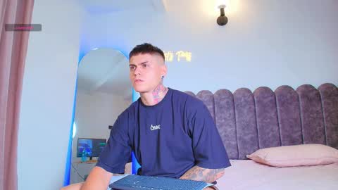 Snapshot of marko_toro__ chatting on 10/31/25, 03:18 Sebastian online show from 10/31/25, 03:18