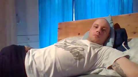 Snapshot of markus_7 chatting on 02/17/25, 11:44 markus_7 online show from 02/17/25, 11:44