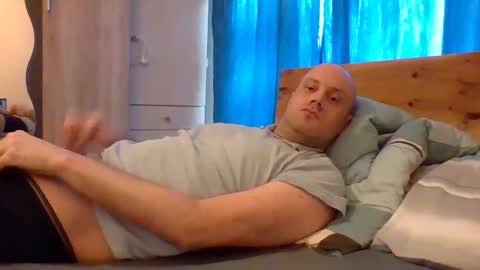 markus_7 online show from 11/04/25, 12:04