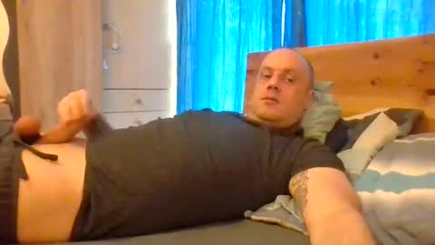 markus_7 online show from 06/12/26, 08:02