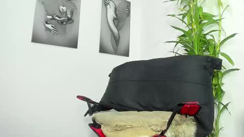 Snapshot of markus_latin chatting on 01/14/26, 06:46 Markus latin online show from 01/14/26, 06:46