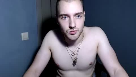 Snapshot of markvenom1 chatting on 07/09/26, 01:31 Mark online show from 07/09/26, 01:31