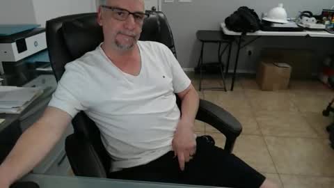 marky0029 online show from 05/17/26, 08:49