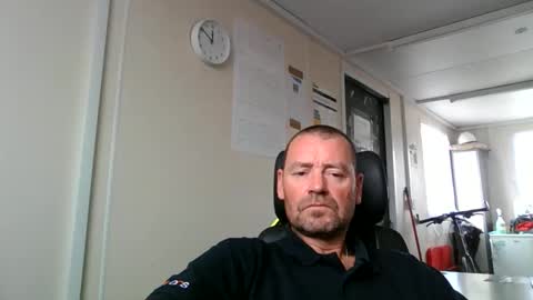 Snapshot of markyhowudoin chatting on 10/17/25, 10:51 markyhowudoin online show from 10/17/25, 10:51