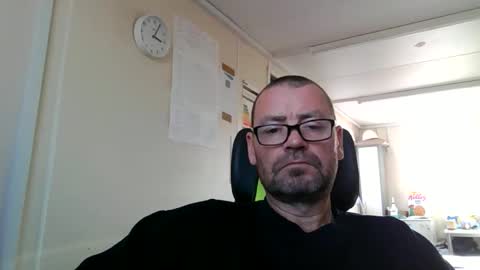 Snapshot of markyhowudoin chatting on 10/24/25, 02:02 markyhowudoin online show from 10/24/25, 02:02