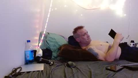 Snapshot of markymark101825061 chatting on 02/14/25, 07:49 markymark101825061 online show from 02/14/25, 07:49