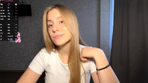 Snapshot of marlenagehlert chatting on 10/01/25, 02:23 Olivia online show from 10/01/25, 02:23