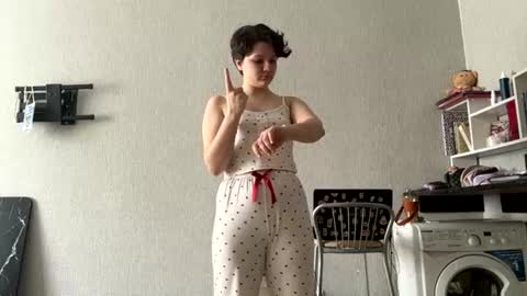 Emmie online show from 06/10/26, 12:22