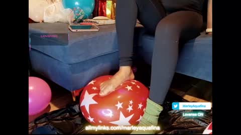 Snapshot of marleymadness9 chatting on 09/24/25, 01:42 MarleyAquafina online show from 09/24/25, 01:42