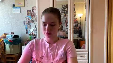Snapshot of marlinker chatting on 06/12/26, 07:29 Codi online show from 06/12/26, 07:29