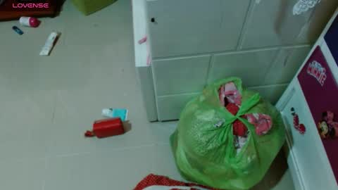 Snapshot of marly_hottest chatting on 02/27/25, 03:48 marly_hottest online show from 02/27/25, 03:48