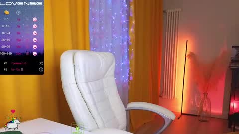 Snapshot of marmeladka777 chatting on 02/15/25, 06:01 Alena online show from 02/15/25, 06:01