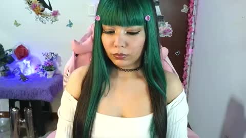 Snapshot of maron_baez chatting on 03/17/26, 06:28 maron online show from 03/17/26, 06:28