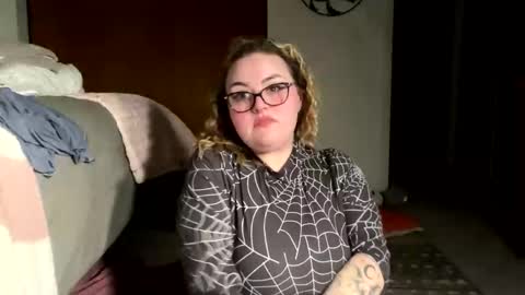 maroon_moon online show from 02/18/25, 12:37