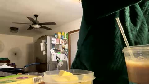 maroon_moon online show from 02/19/25, 01:51