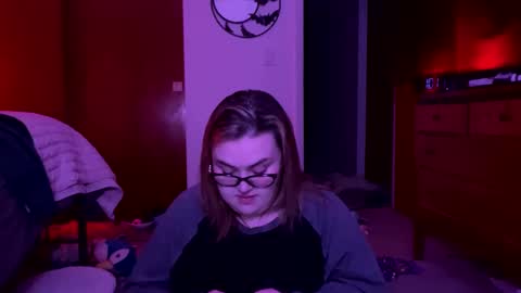 maroon_moon online show from 02/19/25, 05:49