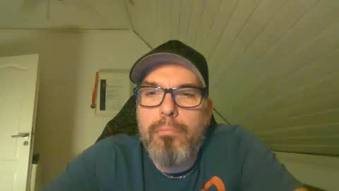 marriedcock1980 online show from 02/19/25, 05:16