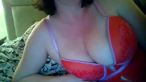 Snapshot of marriedcouple9 chatting on 03/26/26, 03:12 Jess and Nick online show from 03/26/26, 03:12