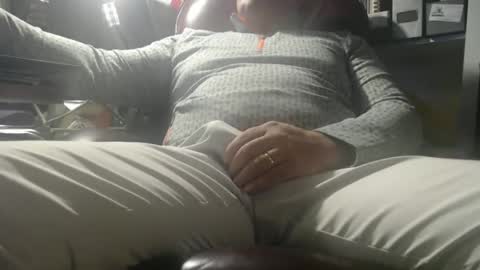 Snapshot of marrieddad19751975 chatting on 01/19/26, 03:54 only fans marrieddad19751975 online show from 01/19/26, 03:54