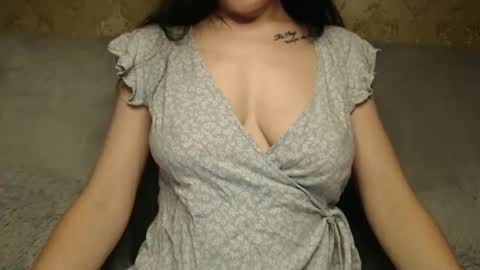 Snapshot of marry__ chatting on 12/28/24, 03:59 marry__ online show from 12/28/24, 03:59