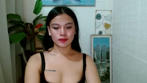 Wenwen online show from 12/12/24, 11:58