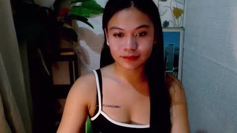 Wenwen online show from 12/13/24, 10:23