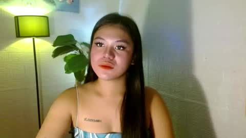 Wenwen online show from 02/11/25, 01:20