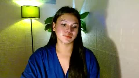 Wenwen online show from 02/15/25, 12:54