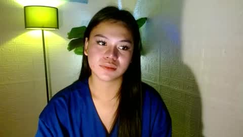 Wenwen online show from 02/15/25, 10:52